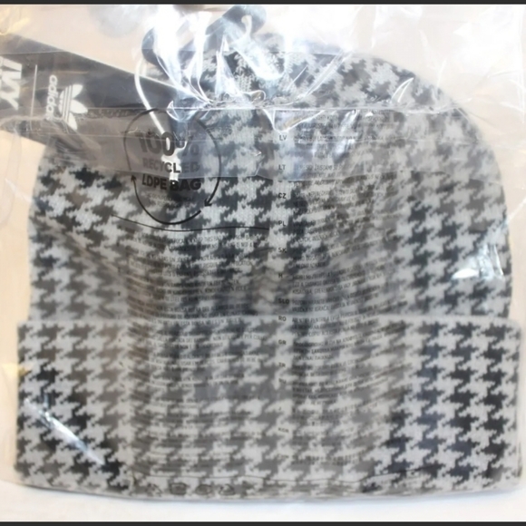 🖤 🔹️Adidas x Ivy Park Beanie  Black Gray Rare UNISEX Winter Cap OSFM ✨️🖤 - Picture 11 of 11